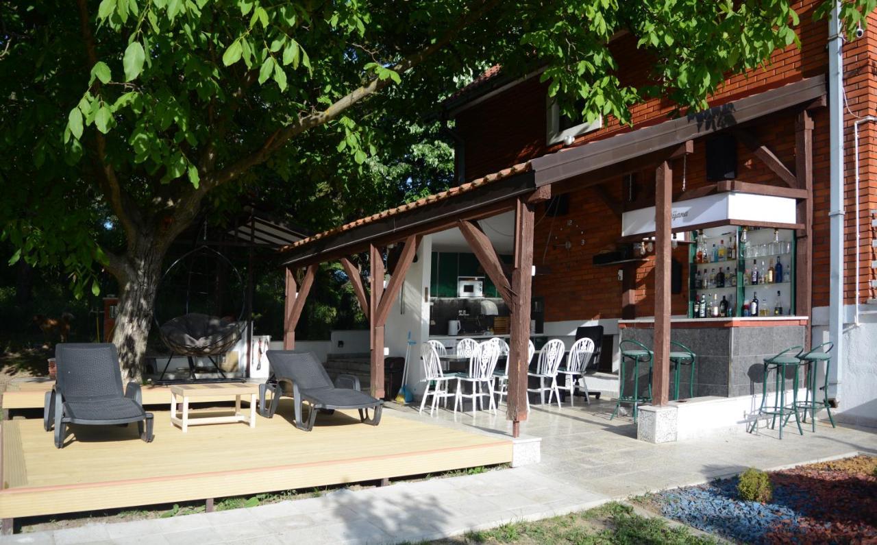 Villa Dijana - Pool, Spa, Outdoor Kitchen 베오그라드 외부 사진